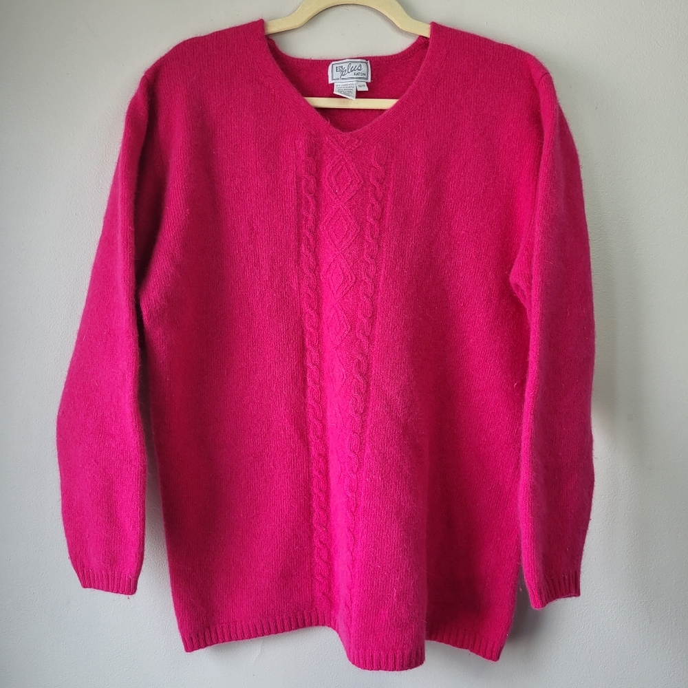 Vintage Eaton en plus pink long sleeve V-neck lambswool angora knit sweater Sz M